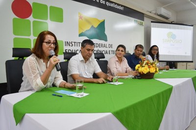 Simposio-Ensino-Tecnologico1.jfif