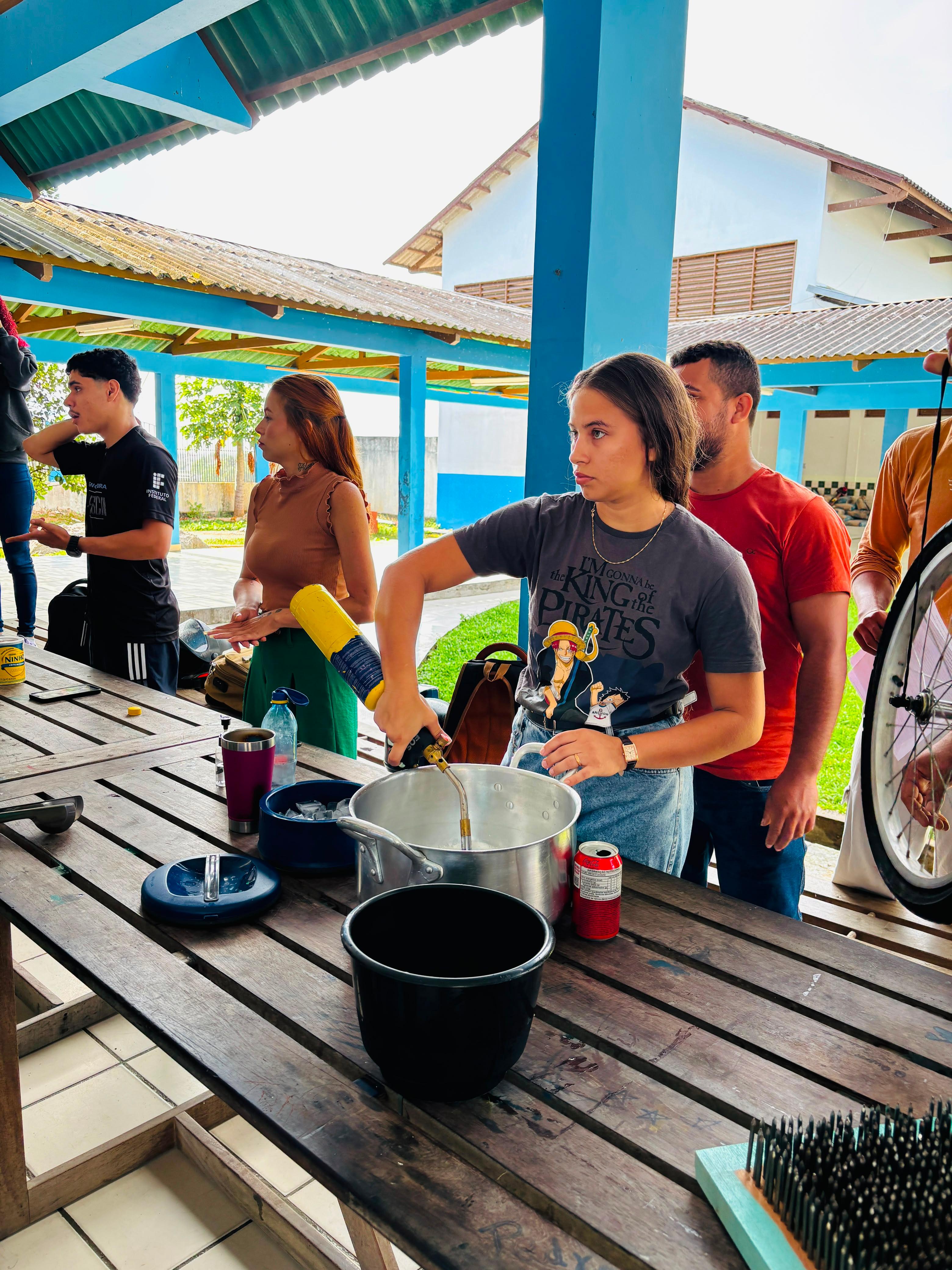 Escola DHR. Exposição Experimentos. Ano Ensino Médio (4).jpg