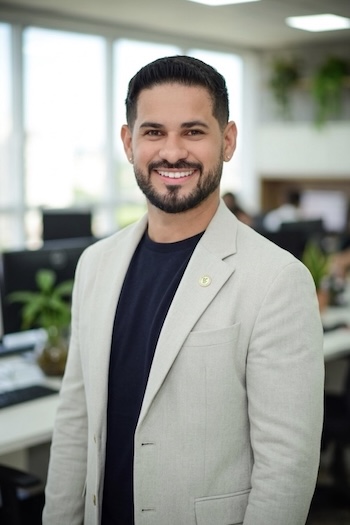 Luiz E Guedes