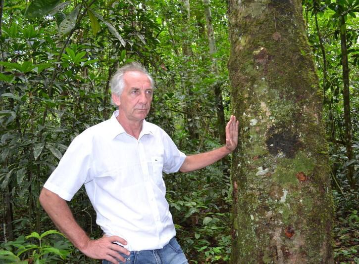 Diones Assis Salla.png